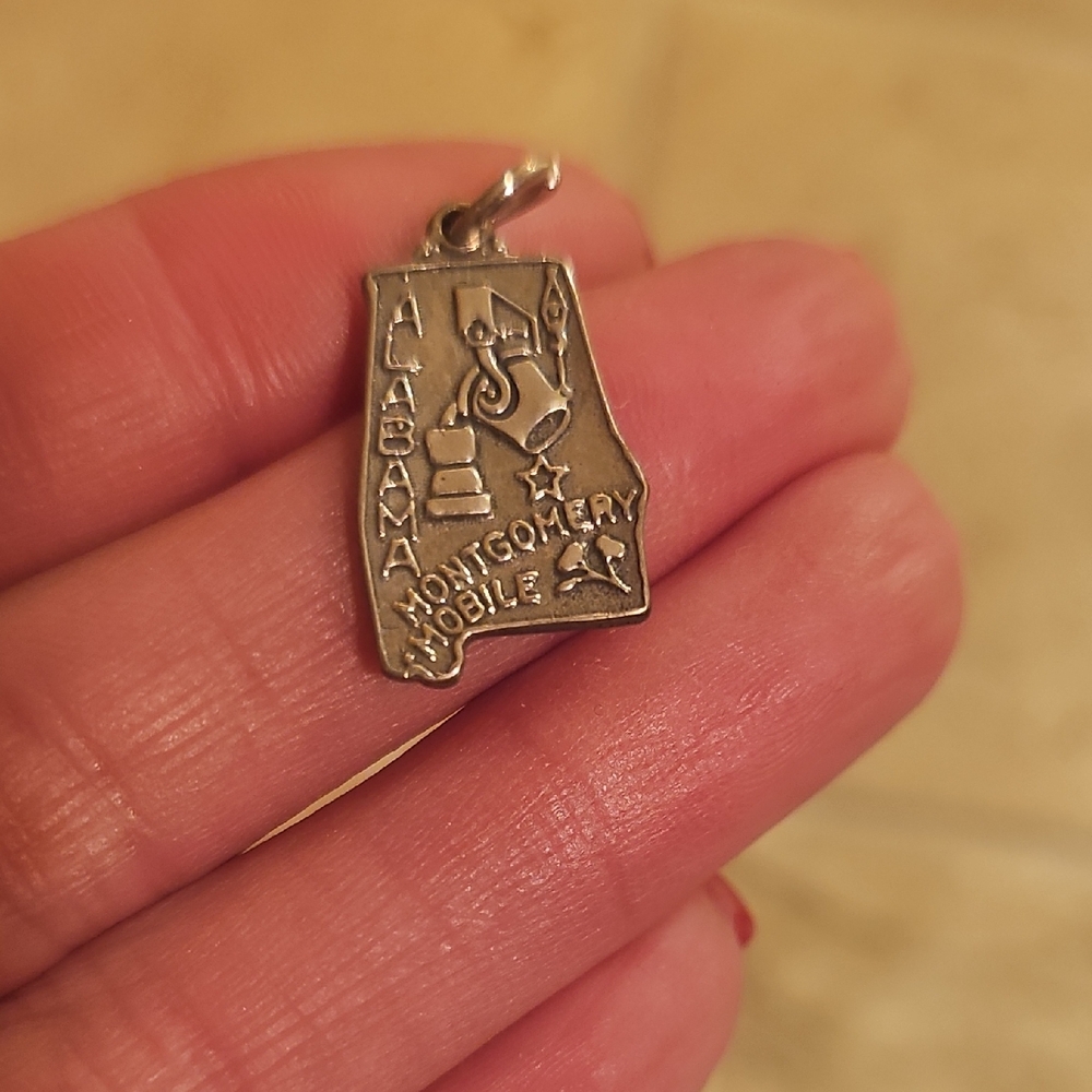 Alabama State Charm Pendant